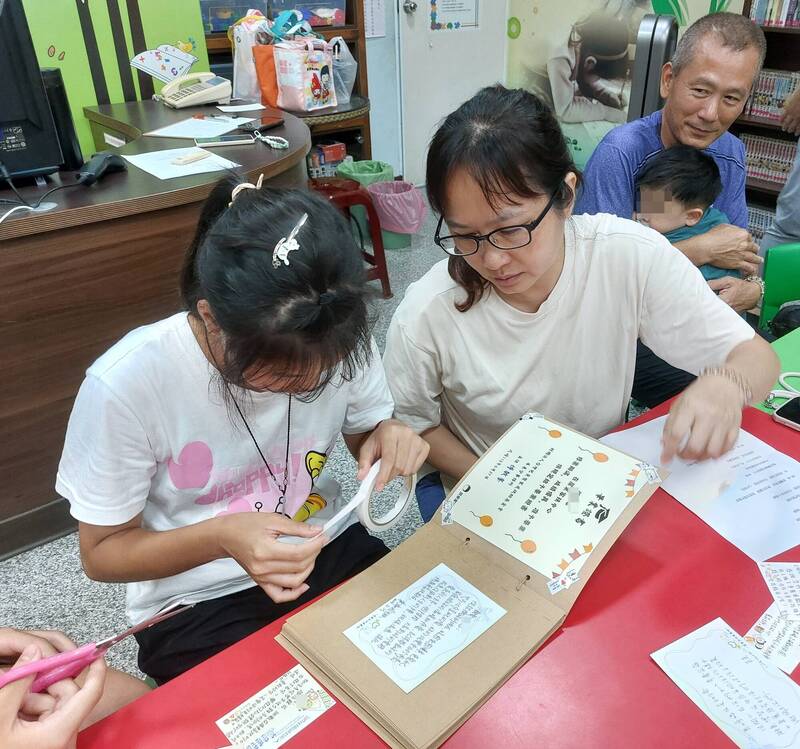 一路陪孩子成长「毕业」 寄养家庭送满满祝福 自由时报电子报-Good Luck To You!